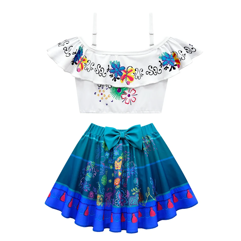 Maillot de bain enfant trois pièces à une épaule. Parfait pour la plage et la piscine. Confort et style assurés pour les journées ensoleillées.