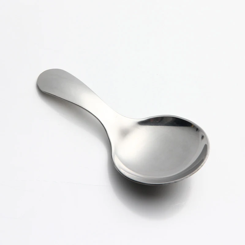 Colher criativa para sorvete com talheres de aço inoxidável. Saboreie cada colherada com elegância e durabilidade, ideal para sobremesas.