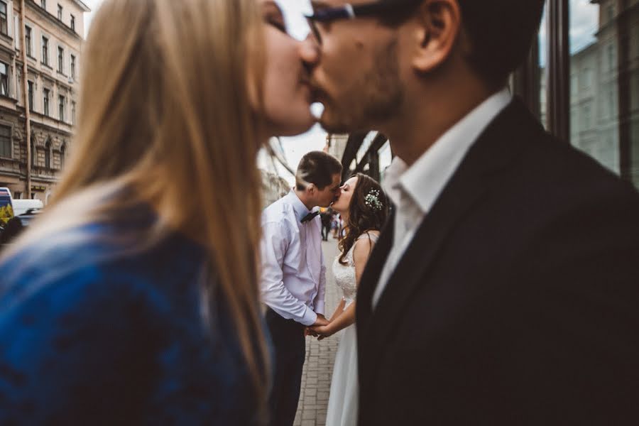 Fotógrafo de bodas Tanya Karaisaeva (tanikaraisaeva). Foto del 5 de octubre 2017