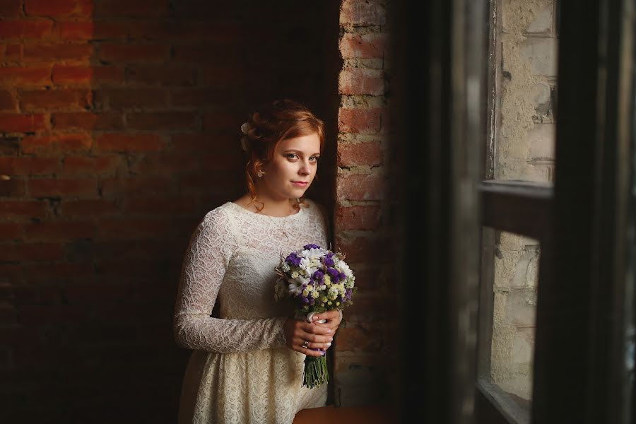 Fotógrafo de casamento Tema Dubovcev (ardu). Foto de 29 de julho 2016