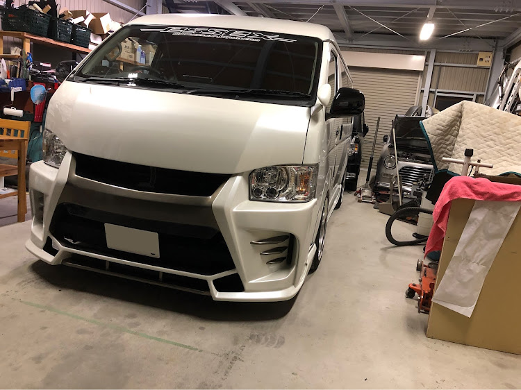 ハイエースワゴンの車高調整・サダガレージ・シガオフカイまでにマル秘㊙️カスタムに関するカスタム事例の投稿画像1枚目