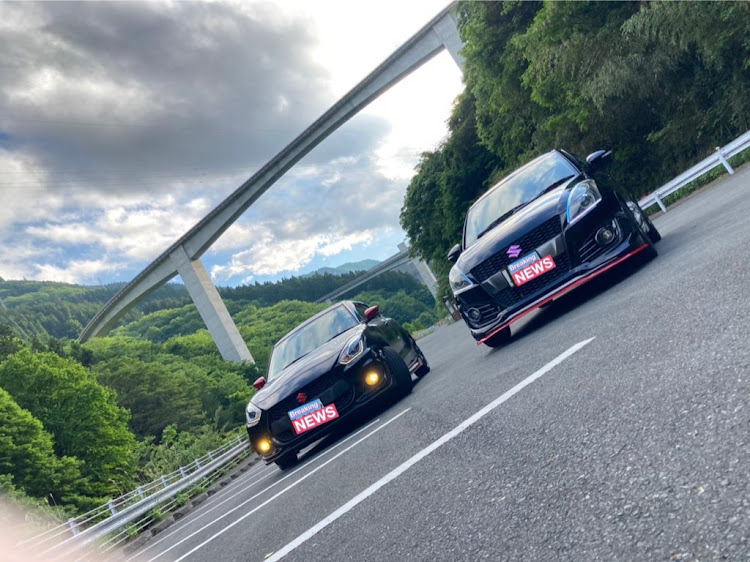 スイフトスポーツのドライブ・ループ橋・スイフトスポーツ・ZC33S・ZC32Sに関するカスタム事例の投稿画像2枚目