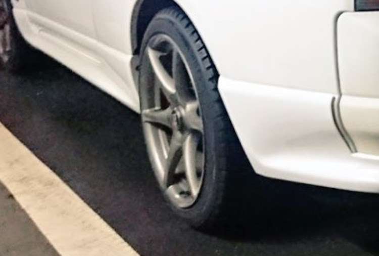 スカイライン GT-Rのホイール交換・BCNR33・BBSに関するカスタム事例の投稿画像2枚目