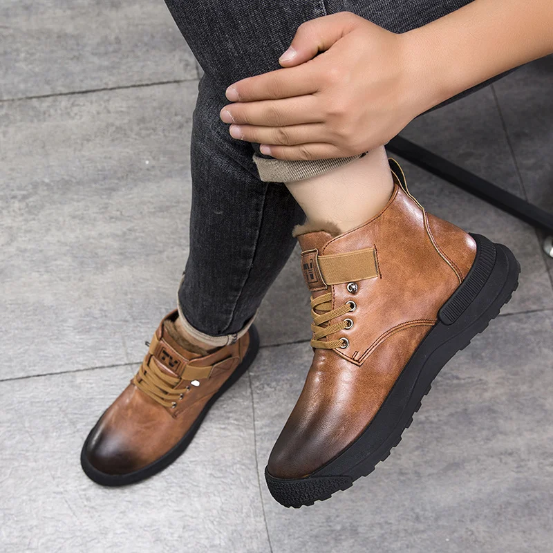 Warme Martin boots met hoge platform en fluweel. Ideaal voor de winter. Bieden warmte, stijl en comfort. Bestel ze nu!