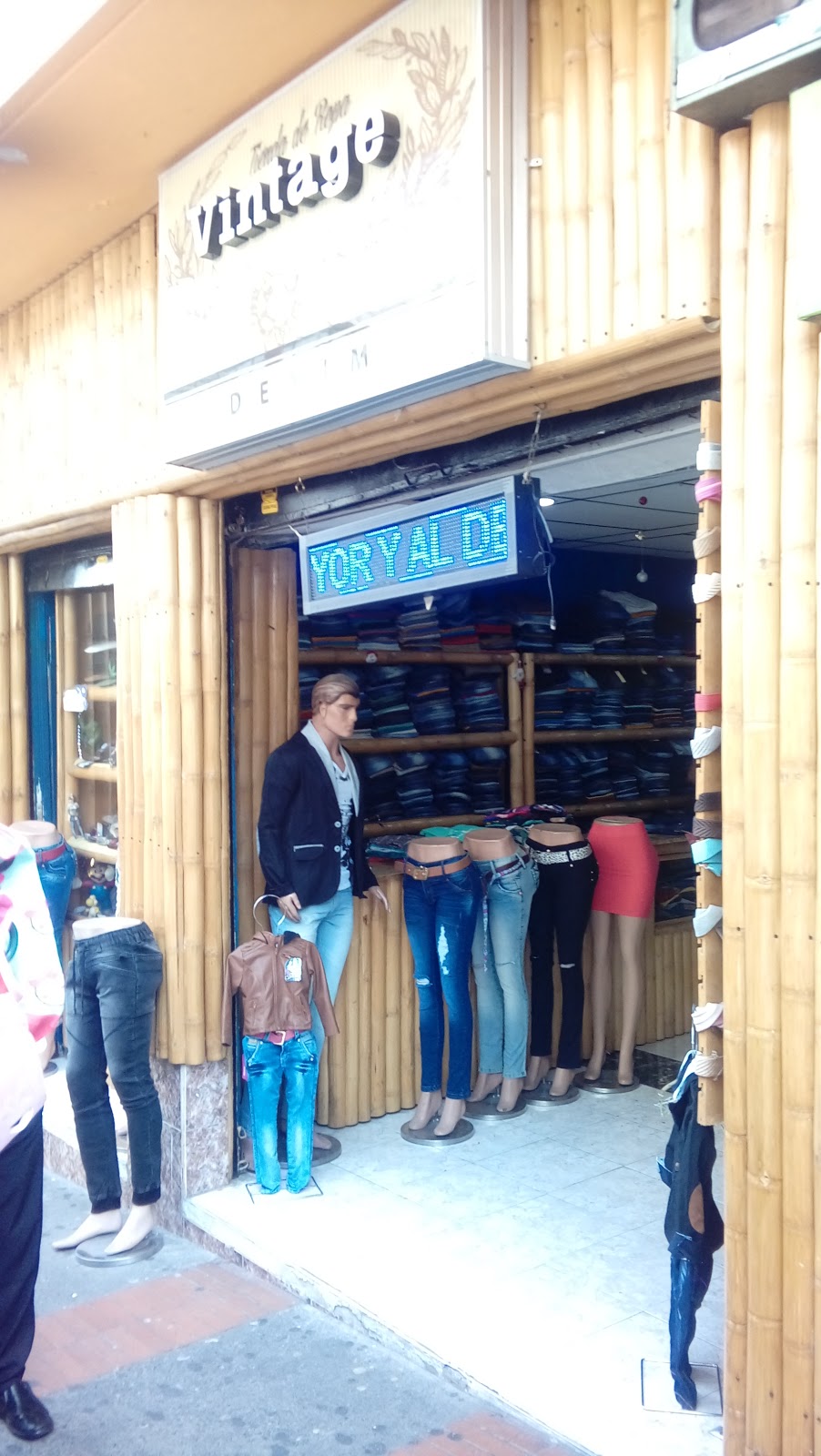 Tienda de Ropa Vintage Denim