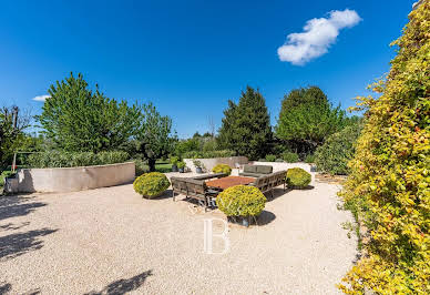 Maison avec jardin et terrasse 4