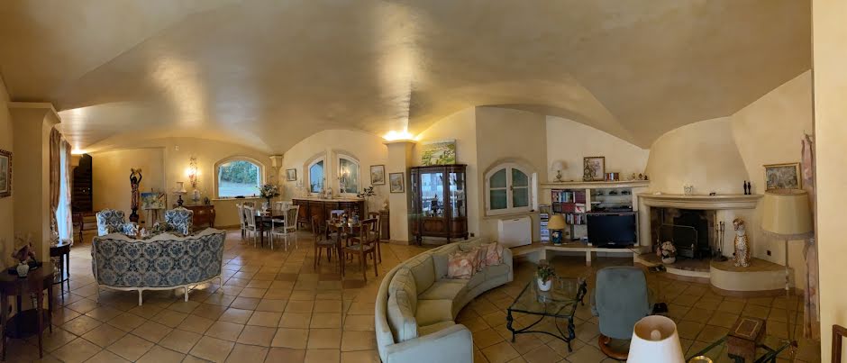 Vente maison 8 pièces 243 m² à Suze-la-Rousse (26790), 714 000 €