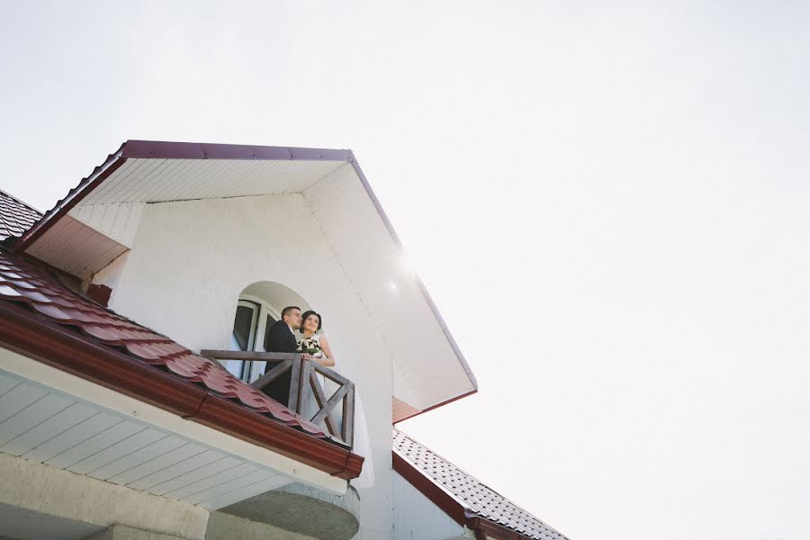 Fotógrafo de casamento Pavel Nenartovich (nenik83). Foto de 25 de dezembro 2014