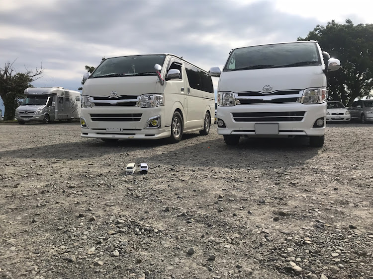 ハイエースバンの2018ベストショット・初コラボ写真撮影に関するカスタム事例の投稿画像1枚目