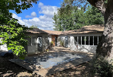 House with pool and terrace 11