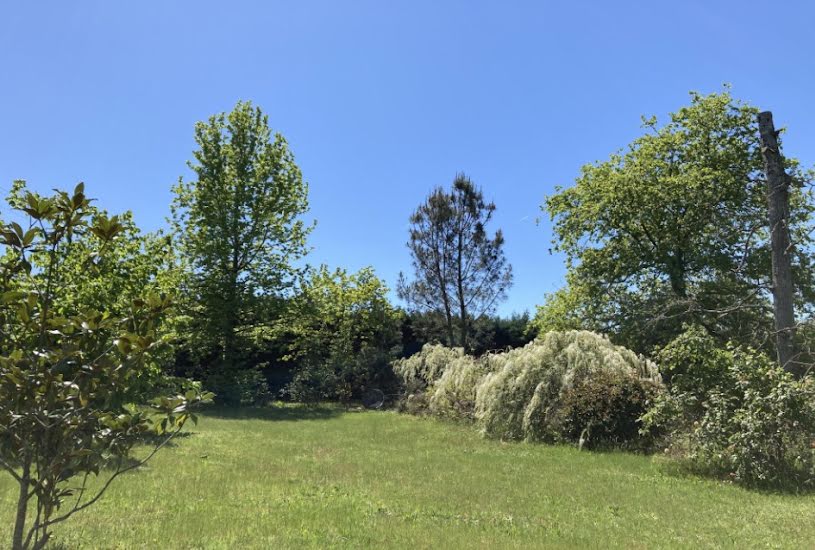  Vente Terrain à bâtir - 758m² à Léognan (33850) 