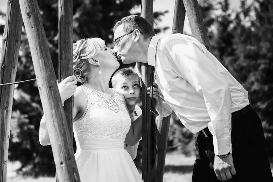 Wedding photographer Valeriya Kasperova (4valerie). Photo of 13 July 2015