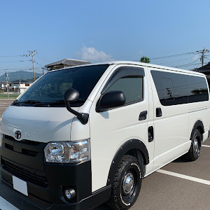 ハイエースバン GDH206V