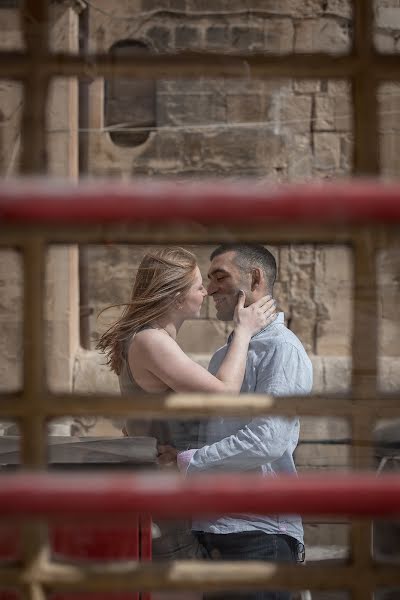 Fotógrafo de casamento Uldis Lapins (uldislapins). Foto de 3 de abril 2018