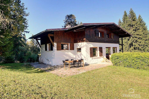 Maison avec terrasse 1