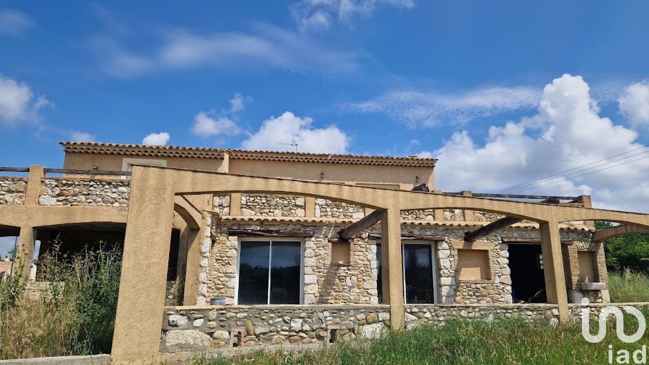 Vente maison 5 pièces 248 m² à Montagnac-Montpezat (04500), 274 000 €