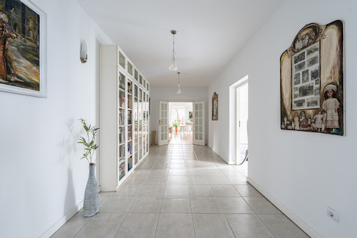 House 4