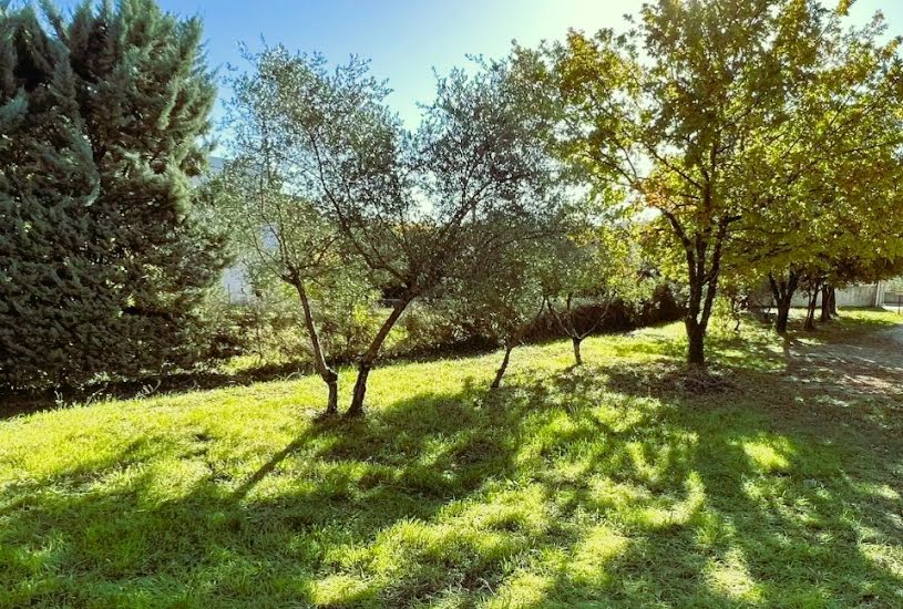  Vente Terrain à bâtir - 700m² à Brignoles (83170) 