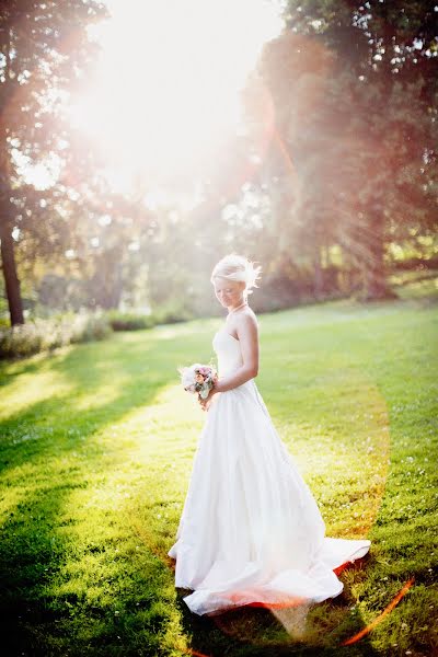 Fotógrafo de casamento Jenny Hammar (jennyhammar). Foto de 30 de março 2019