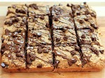 Healthy Banana Bread Chocolate Chip Oat Breakfast Bars {vegan & gluten free} was pinched from <a href="http://www.ambitiouskitchen.com/2014/02/healthy-banana-bread-chocolate-chip-oat-breakfast-bars-vegan-gluten-free/" target="_blank">www.ambitiouskitchen.com.</a>