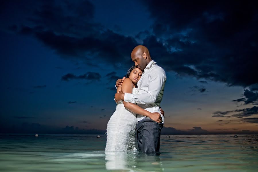 Photographe de mariage Adrian Mcdonald (mcdonald). Photo du 15 janvier 2014
