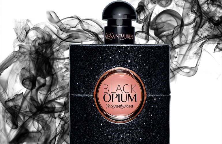Black Opium như buổi diễn Rock N Roll đầy âm sắc, phô diễn sự bí ẩn của nước hoa YSL