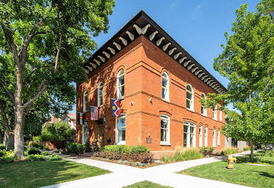 House with garden 3