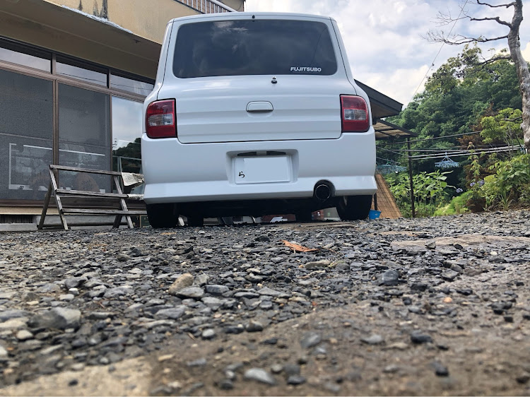 アルトラパンの実家・坂がキツ過ぎ・クラッチが焼ける匂いに関するカスタム事例の投稿画像1枚目