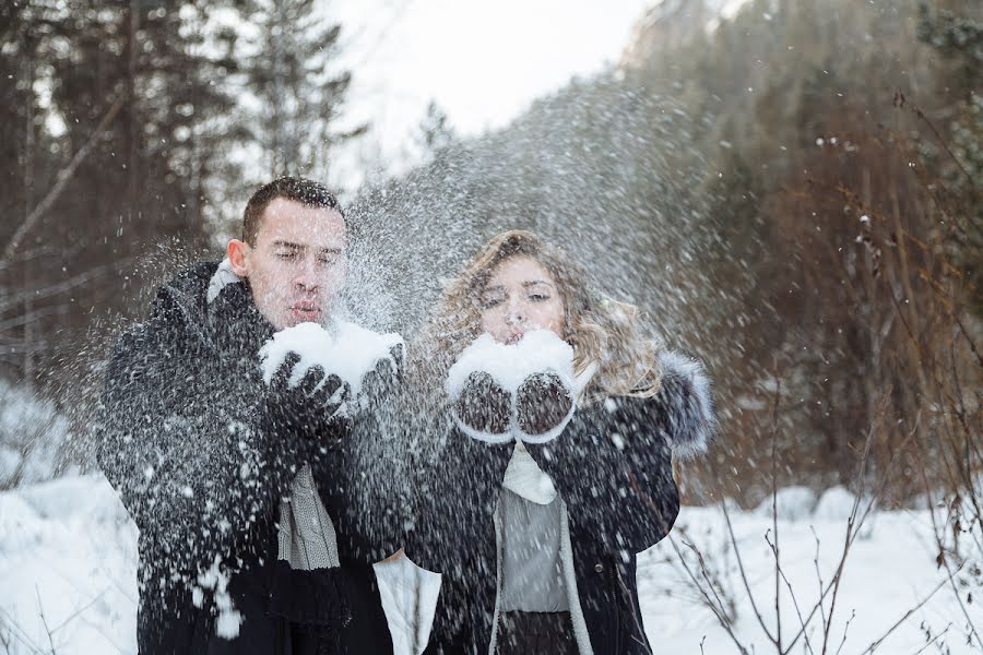 Bryllupsfotograf Kseniya Romanova (romanovaksenya). Foto fra december 17 2017