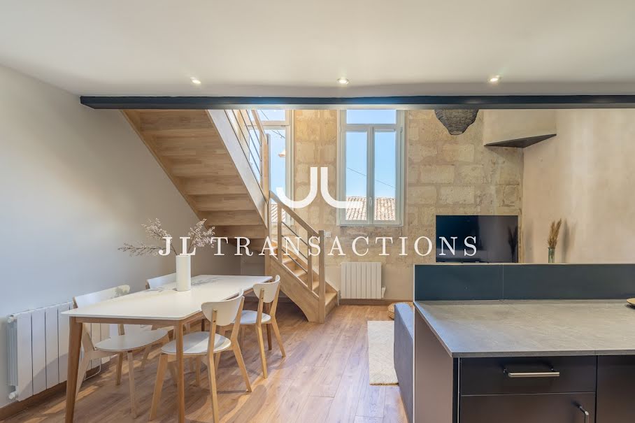 Location meublée appartement 4 pièces 83 m² à Bordeaux (33000), 1 800 €