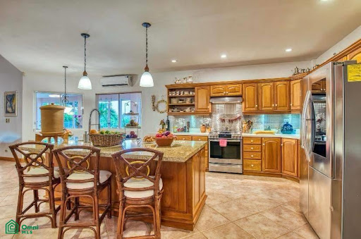 Maison avec piscine 3