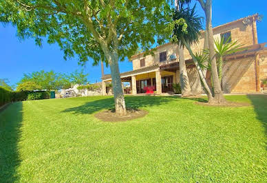 Villa with pool and terrace 5