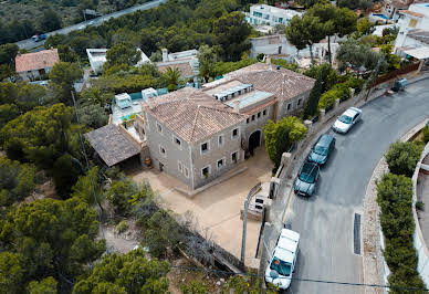 Villa with pool and terrace 5