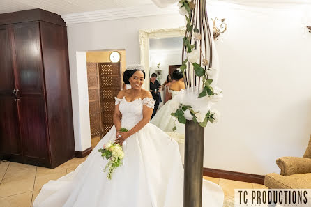 Pulmafotograaf Thabang Mnculwane (tcproductions). Foto tehtud 21 juuni 2019