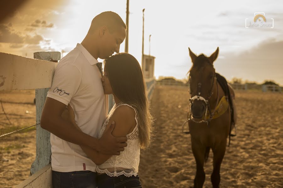 Fotografo di matrimoni Junior Souza (juniorsouza). Foto del 19 aprile 2018