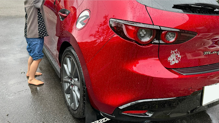 MAZDA3の雨の日には洗車に関するカスタム事例の投稿画像2枚目