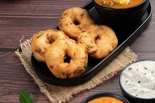 Sambar Vada [4 Vada]