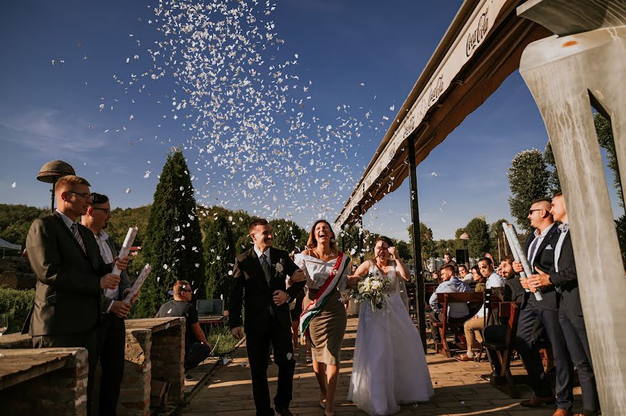 Wedding photographer Gábor Badics (badics). Photo of 4 October 2021