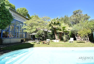 House with pool and terrace 4