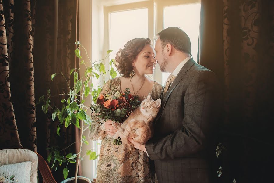 婚禮攝影師Serezha Gribanov（sergeygribanov）。2015 3月13日的照片