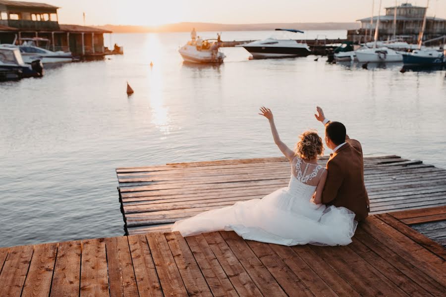 Fotografo di matrimoni Marina Leta (idmarinaleta). Foto del 23 luglio 2018