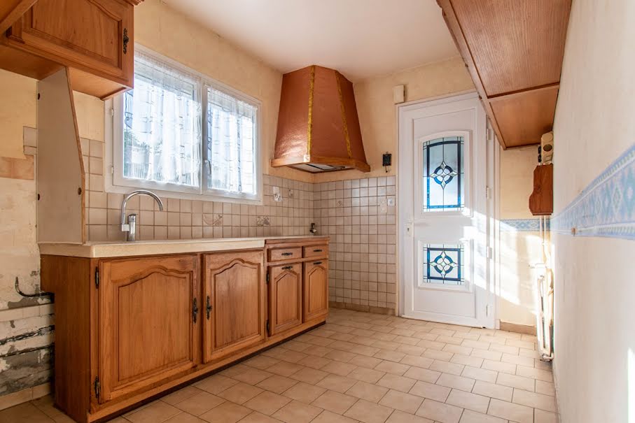 Vente maison 3 pièces 85.06 m² à Saintes (17100), 181 050 €