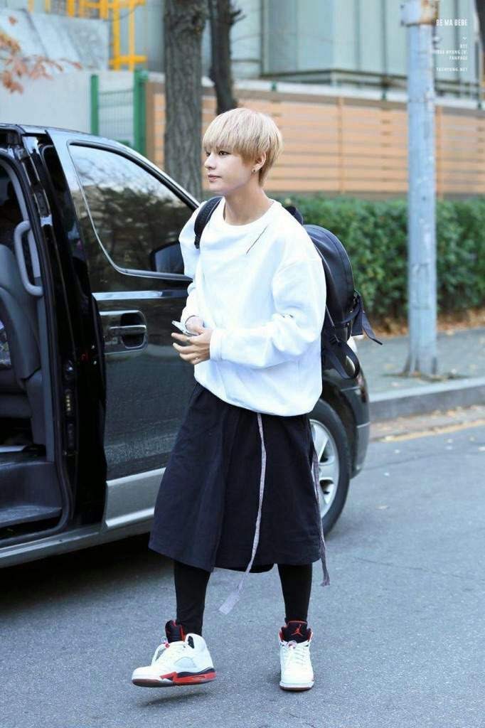 Male idols who can rock skirts