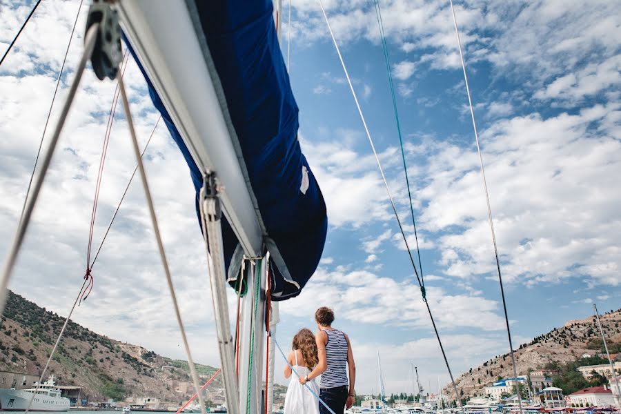 Fotógrafo de casamento Mikhail Alekseev (mikhailalekseev). Foto de 27 de março 2016