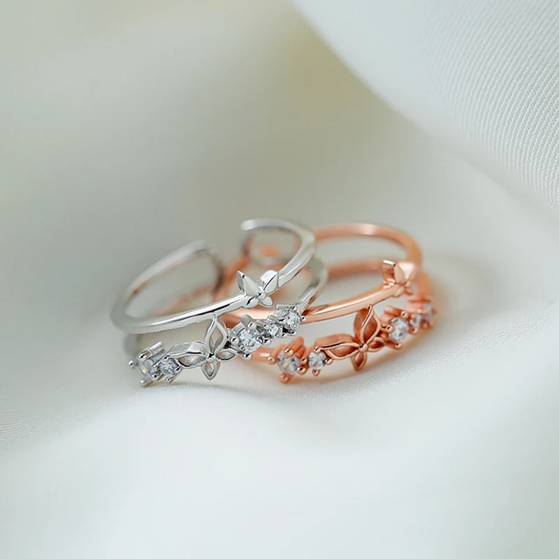 Bague nœud de personnalité féminine tendance. Sublimez votre main avec cet accessoire élégant et féminin. Parfait pour un look sophistiqué. Achetez-le !