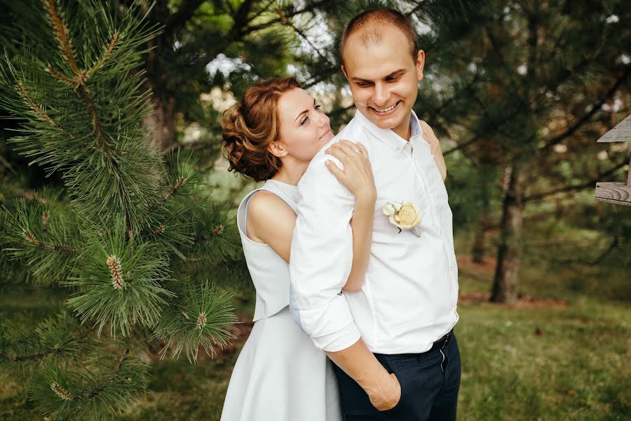 Wedding photographer Artem Kucenko (bereal). Photo of 2 October 2017