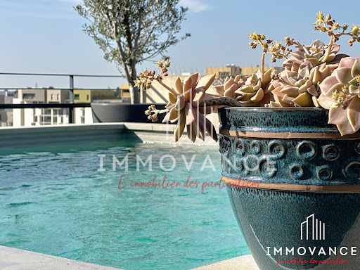 Appartement avec terrasse et piscine 1