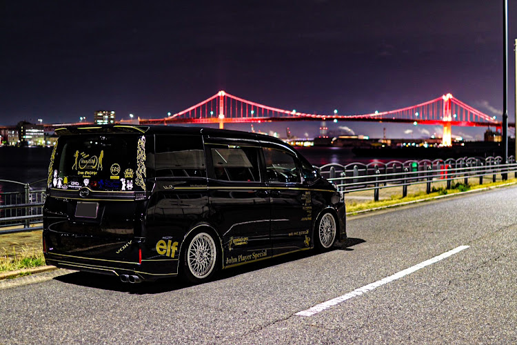 ヴォクシーの一眼レフ撮影・夜景・コラボありがとうございました・一眼撮影練習の為・撮影依頼お待ちしております（笑）に関するカスタム事例の投稿画像13枚目