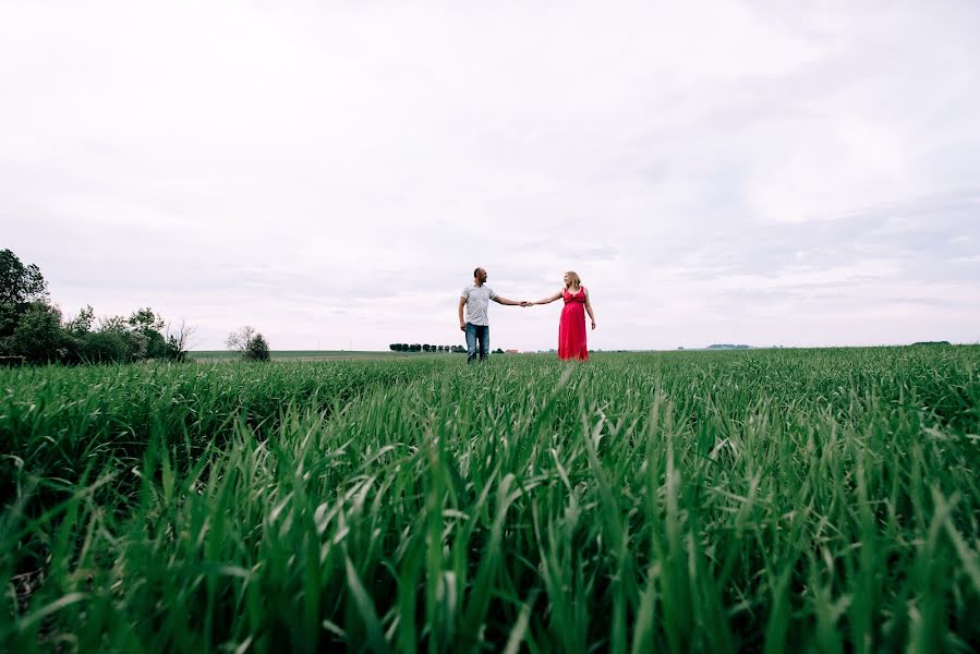 Fotografo di matrimoni Irina Pervushina (london2005). Foto del 9 giugno 2017