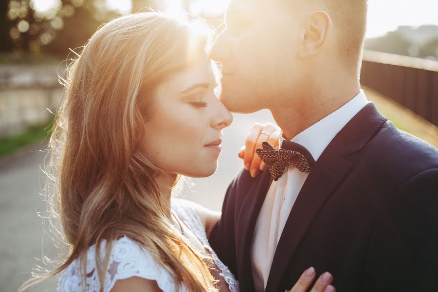 Fotógrafo de casamento Rafał Woźniak (youandi). Foto de 13 de fevereiro 2020